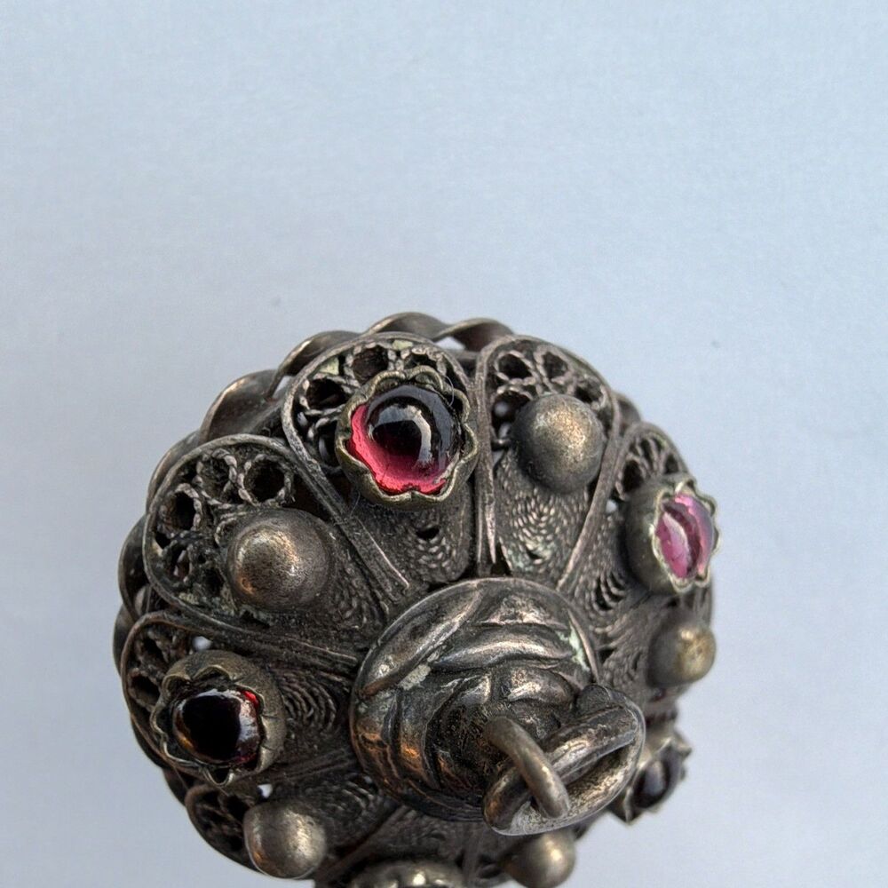 Antique filigree silver pomander bead with inset red glass stones - Picture 6 of 6